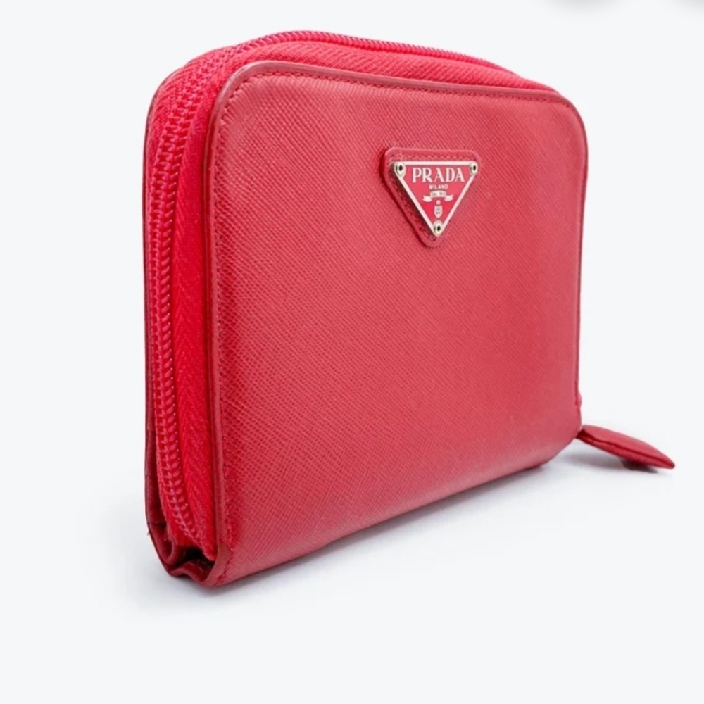 Prada Red Compact Wallet ❣️